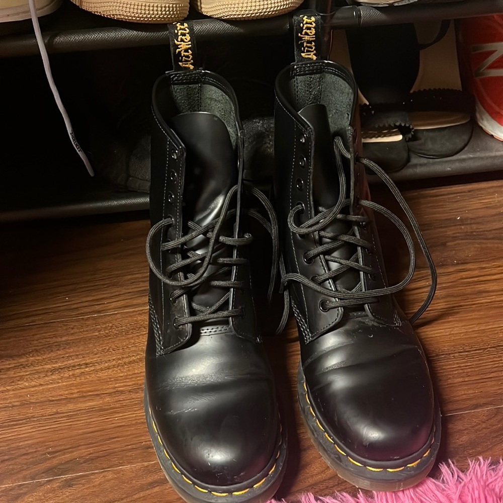 Dr. Martens 1460 Women’s Boots Size 10